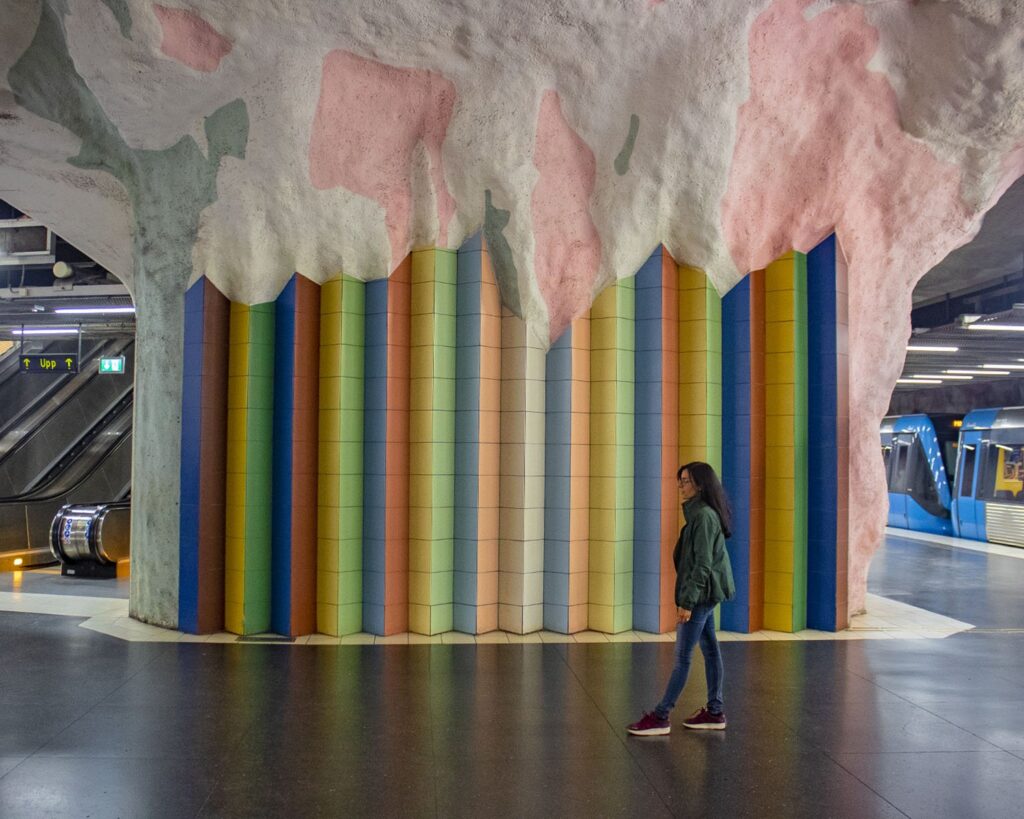 Mörby Centrum-tunnelbana-stoccolma-svezia