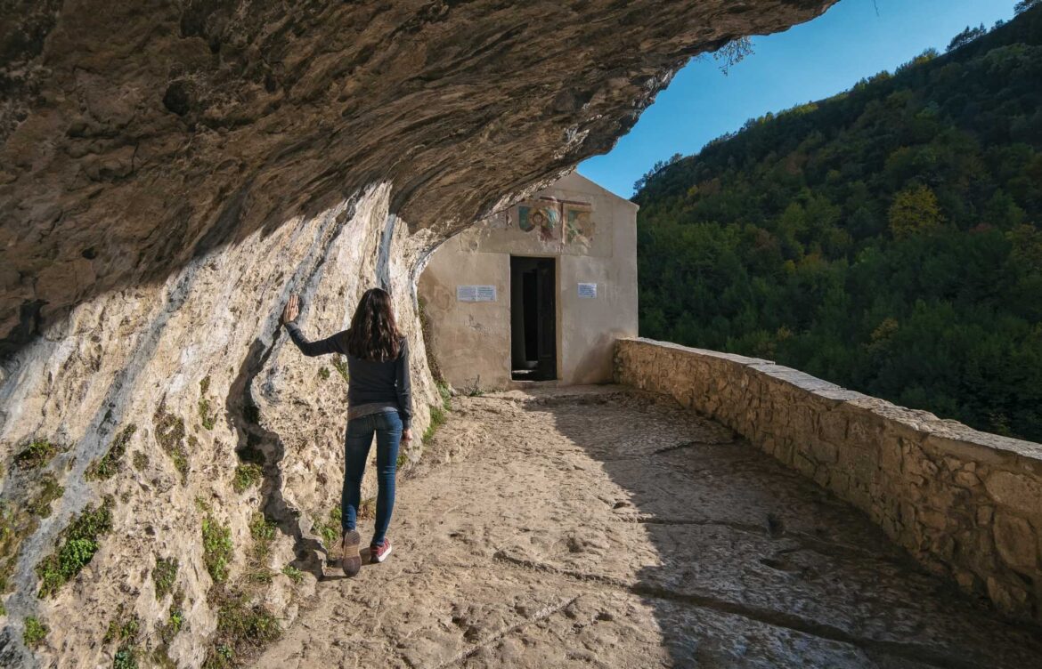 escursione all'eremo di san bartolomeo in legio