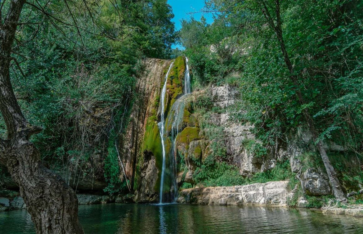 escursioni vicino Ascoli Piceno-cascate forcella-lu vurghe-marche
