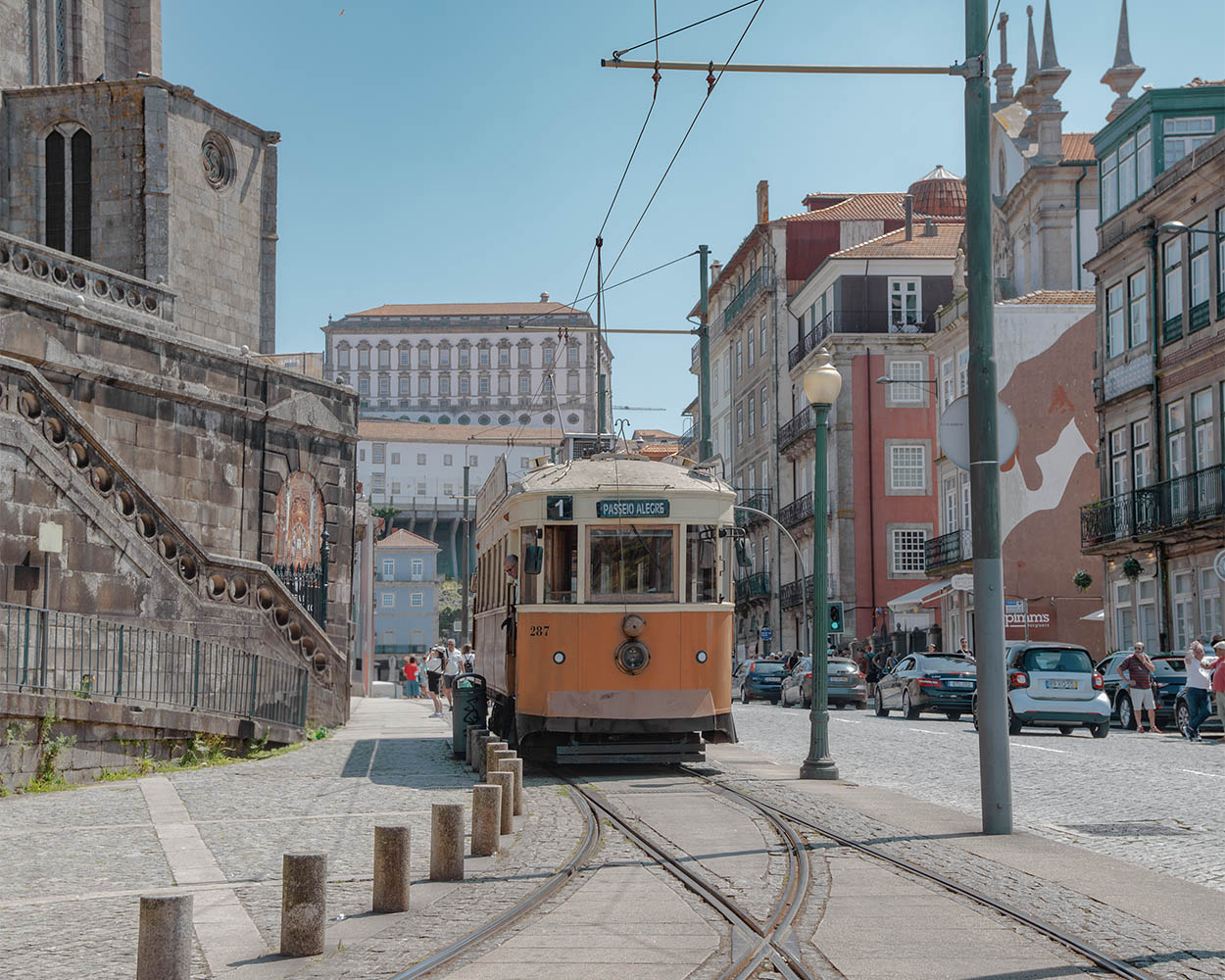 tram 1-porto-tram porto-portogallo