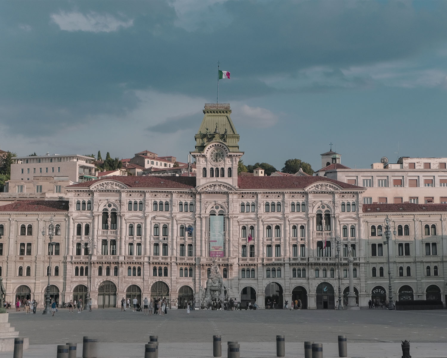 municipio trieste-piazza unitià ditalia-piazza trieste-trieste-Friuli Venezia Giulia